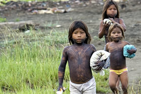 Indigenous children from the Embera people, displaced by armed conflict, in Colombia