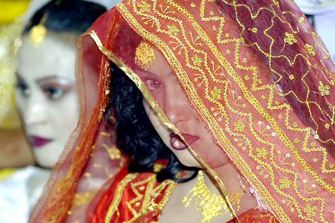 "Holiday brides" in India have been deserted by husbands from the U.S., Canada and the U.K.
