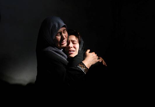 wissam-nassar-maan-images-women-grieving.jpg