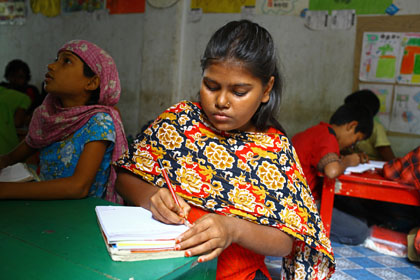 Girl student in Child Learning Centre in Sheorapara, Dhaka City
