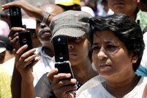 India district bans cell phones for unmarried women