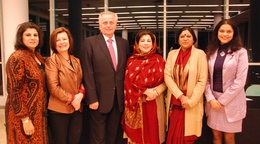Presenters at the Women's Dialogue: India-Pakistan, New Ideas for a New Way Forward  Frauen ohne Grenzen