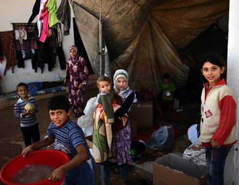 Syrian Refugees Face Crisis as Winter Nears