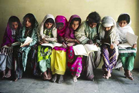 image: Students in Karachi, Pakistan. (UN Photo #153528)
