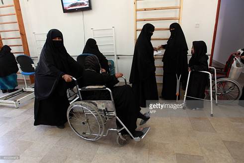 http://cache3.asset-cache.net/gc/453294973-yemeni-disabled-women-arrive-at-a-center-of-gettyimages.jpg?v=1&c=IWSAsset&k=2&d=GkZZ8bf5zL1ZiijUmxa7QckAsTpeu2MJpkC3dNNJPkLNtxrNqhOdUTvt11brg1qGMKfgDxxGWjnjvsqsIX6bxQ%3d%3d