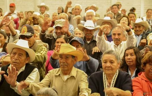 Latin Americas population is ageing, which poses social and economic challenges, for which there is a new Convention. In the photo, older adults gathered in the town of Cuautitln-Izcalli, to the north of the Mexican capital, to receive information about economic support for this segment of the population. Credit: Courtesy of the city government of Cuautitln-Izcalli