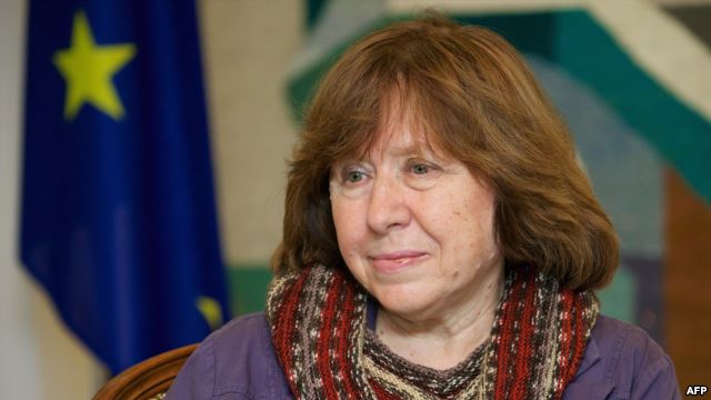 Belarusian writer Svetlana Alexievich visits the Ukrainian Embassy in Minsk in November 2014.